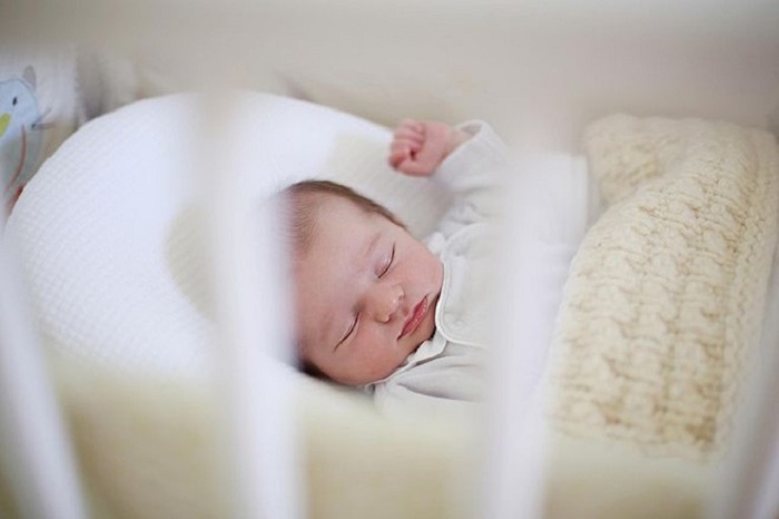 Có rất nhiều nguyên nhân dẫn đến trẻ sơ sinh đột nhiên bú ít ngủ nhiều mà chúng ta cần phải tìm ra 